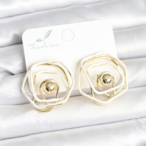 Pirinç Gold Renk Beyaz Mineli Geometrik Gül Model Kadın Küpe TJ-BKP11375